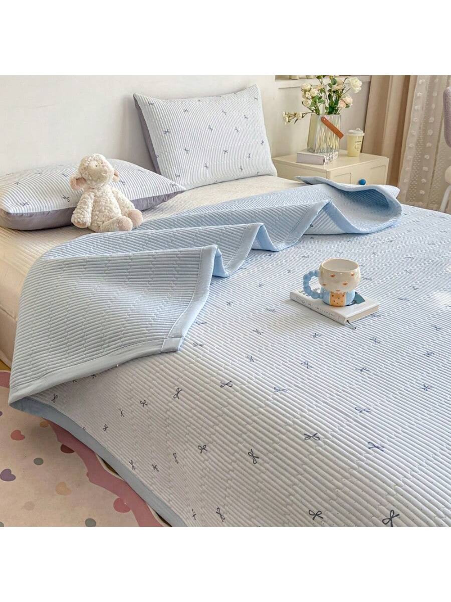 Double Layer Quilted Bedspread Floral Soft Breathable Blanket for Bed Sofa Dorm Room