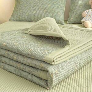 Grade A Knitted Quilted Bedspread Floral Soft Breathable Blanket for Bed Dorm Room