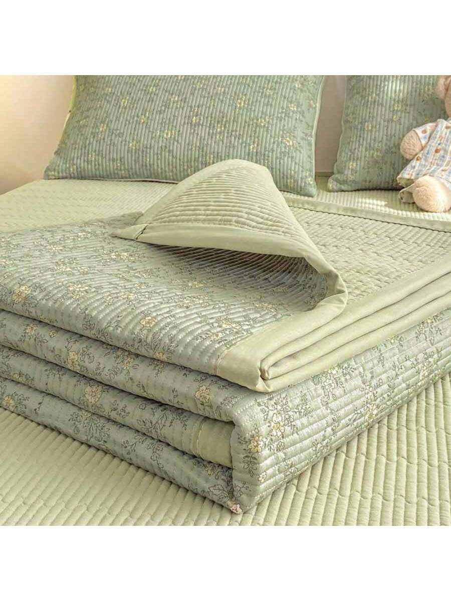 Grade A Knitted Quilted Bedspread Floral Soft Breathable Blanket for Bed Dorm Room