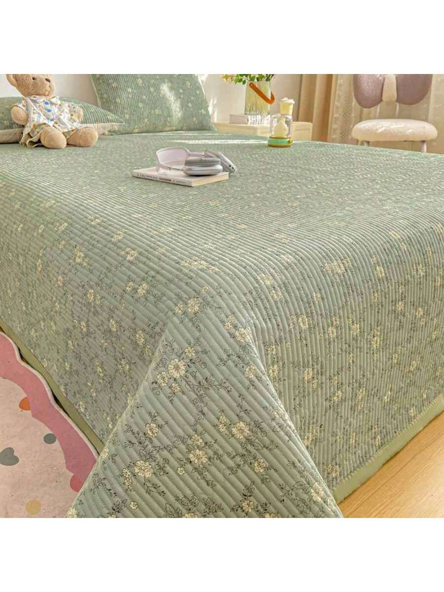 Grade A Knitted Quilted Bedspread Floral Soft Breathable Blanket for Bed Dorm Room