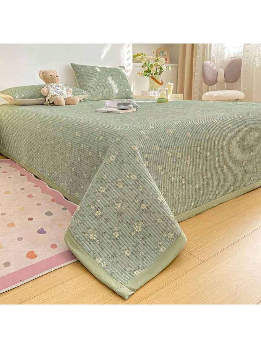 Grade A Knitted Quilted Bedspread Floral Soft Breathable Blanket for Bed Dorm Room
