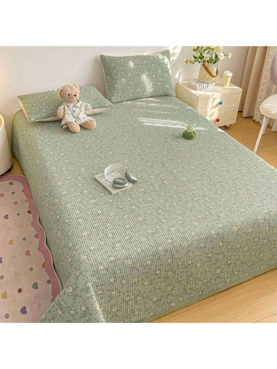 Grade A Knitted Quilted Bedspread Floral Soft Breathable Blanket for Bed Dorm Room