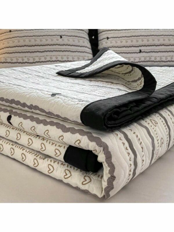 Quilted Knitted Cloud Feel Bedspread Floral Soft Blanket for Bed Sofa Room Camping