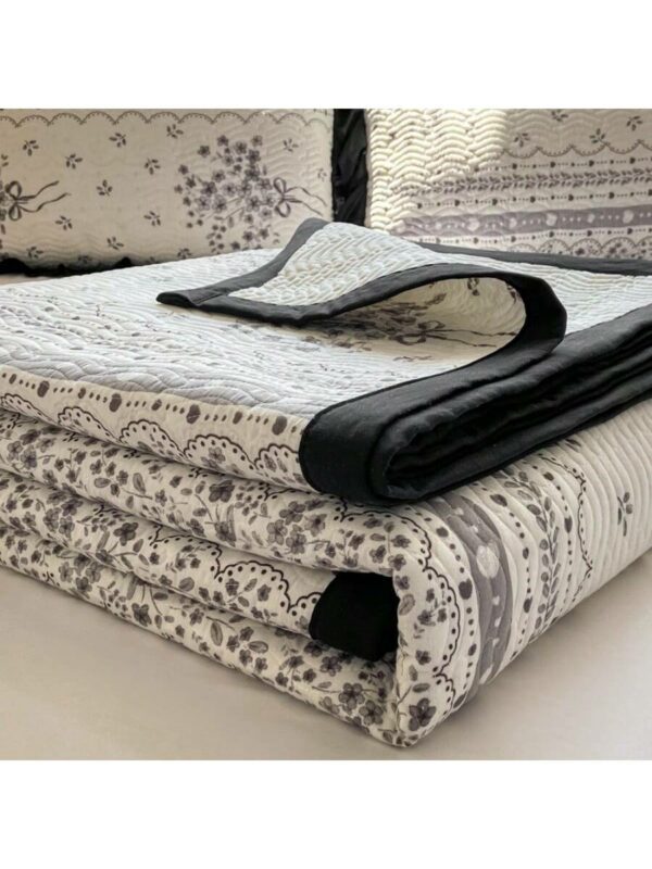 Quilted Knitted Cloud Comforter Floral Soft Breathable Blanket for Bed Sofa Room