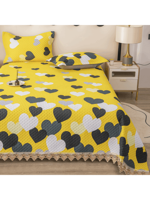 Ultra Soft Quilted Bedspread Floral Lace Blanket for Bed Sofa Room All Season Use