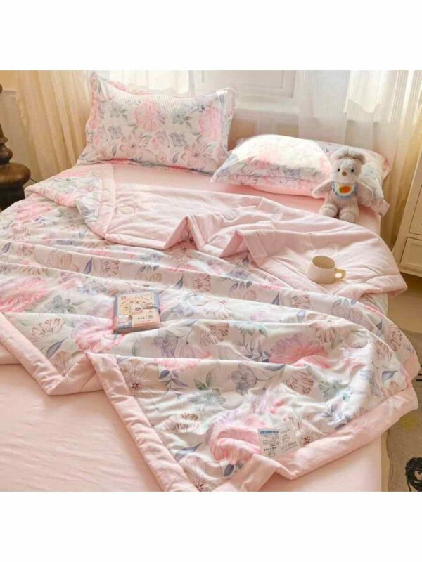 Washed Cotton Quilted Comforter Floral Soft Breathable Quilt for Bed Sofa Room