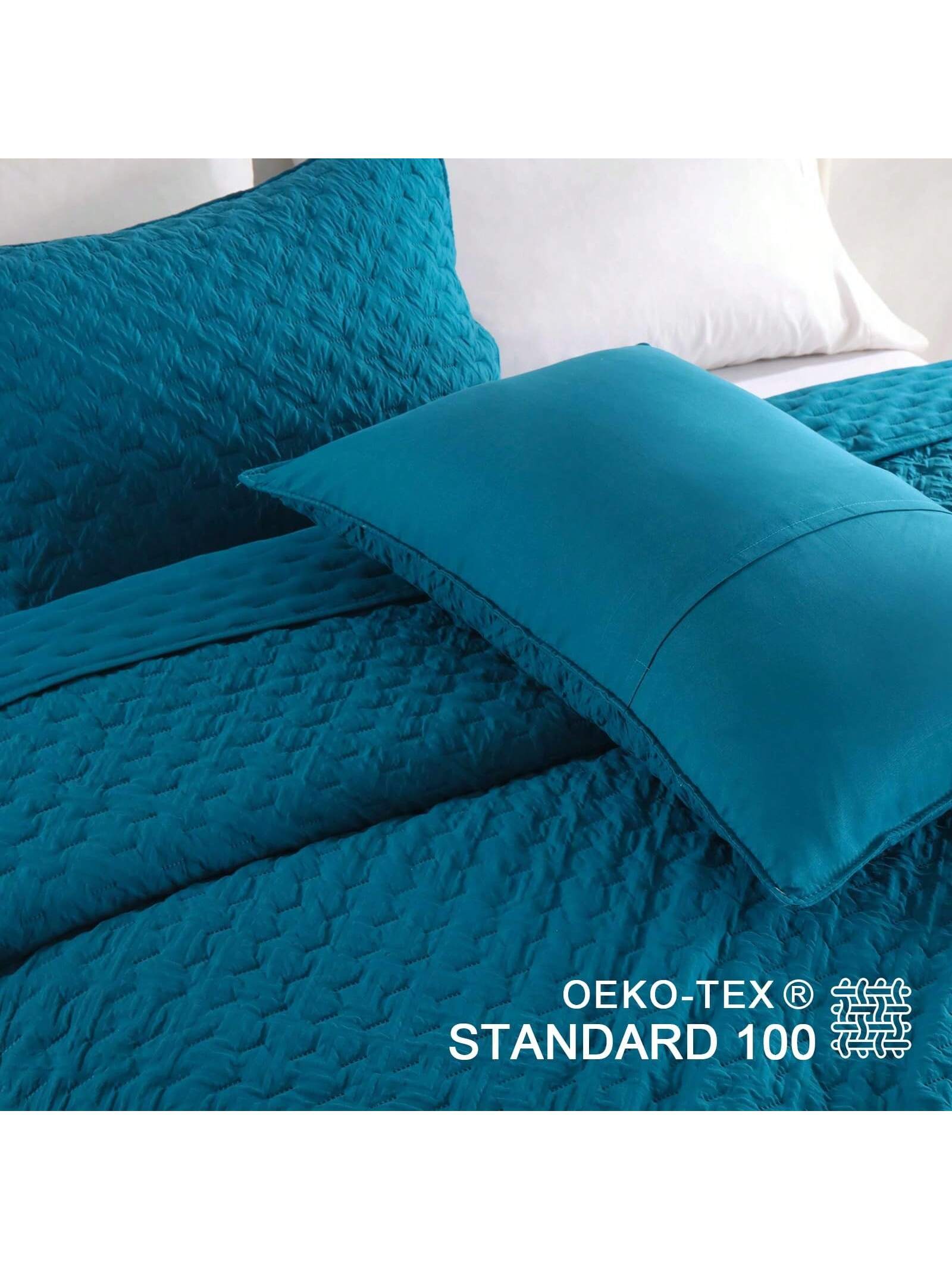 3 Pieces Teal Blue Quilt Set Embossed Design With Pillow 3 Pieces Teal Blue Quilt Set Embossed Design With Pillow