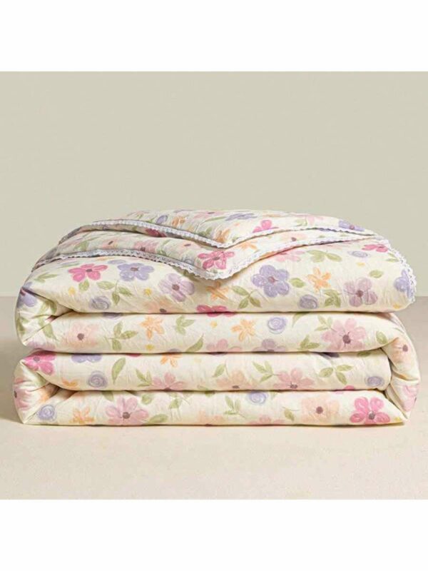 Soft Quilted Floral Comforter Breathable Double Layer Blanket for Bed Sofa Dorm